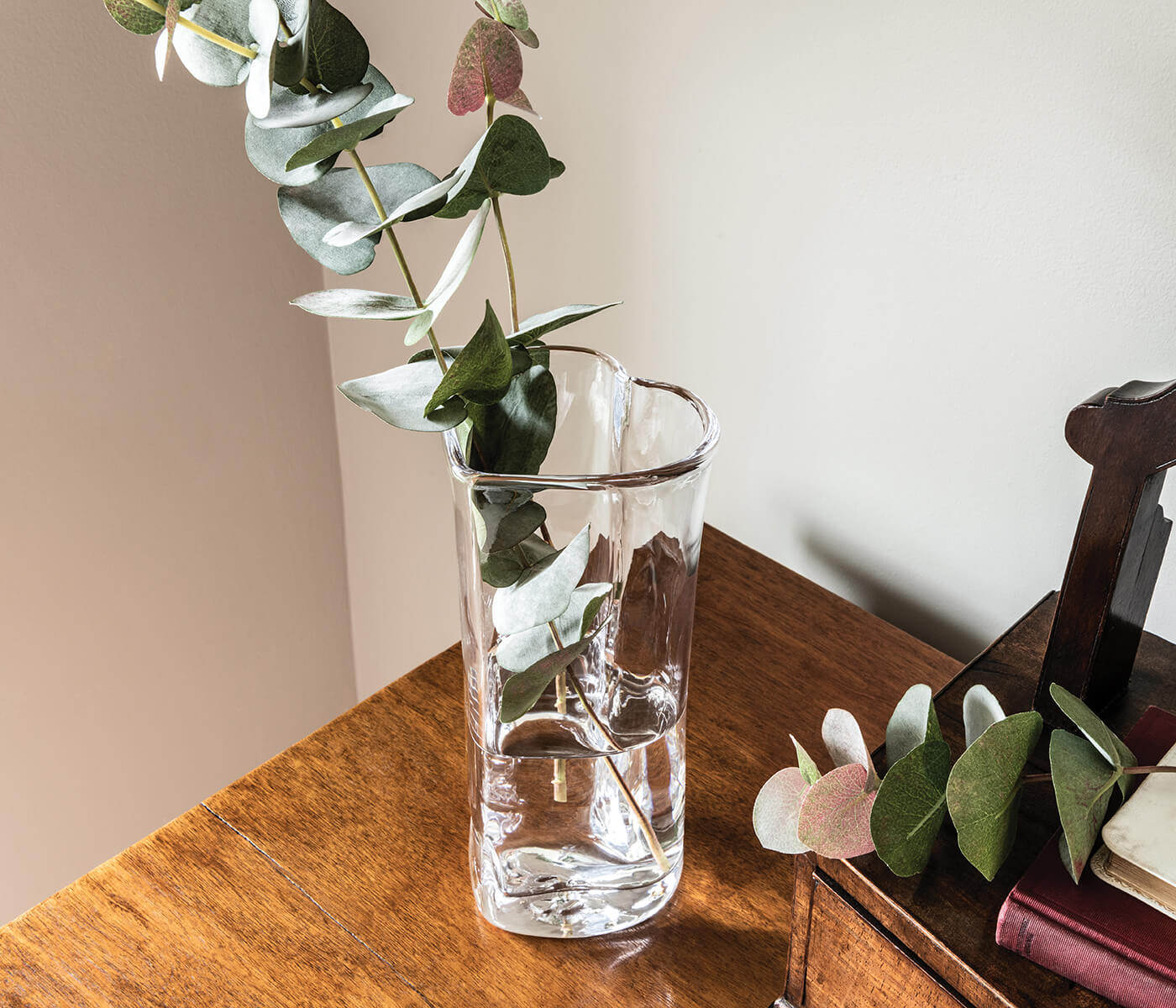 Vaso a cuore di Highgate - M