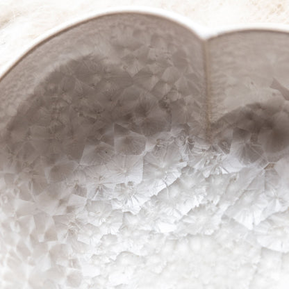 Ciotola a forma di cuore con torsione cristallina