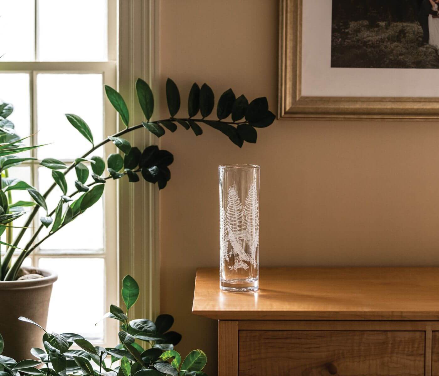 Vaso di felce inciso