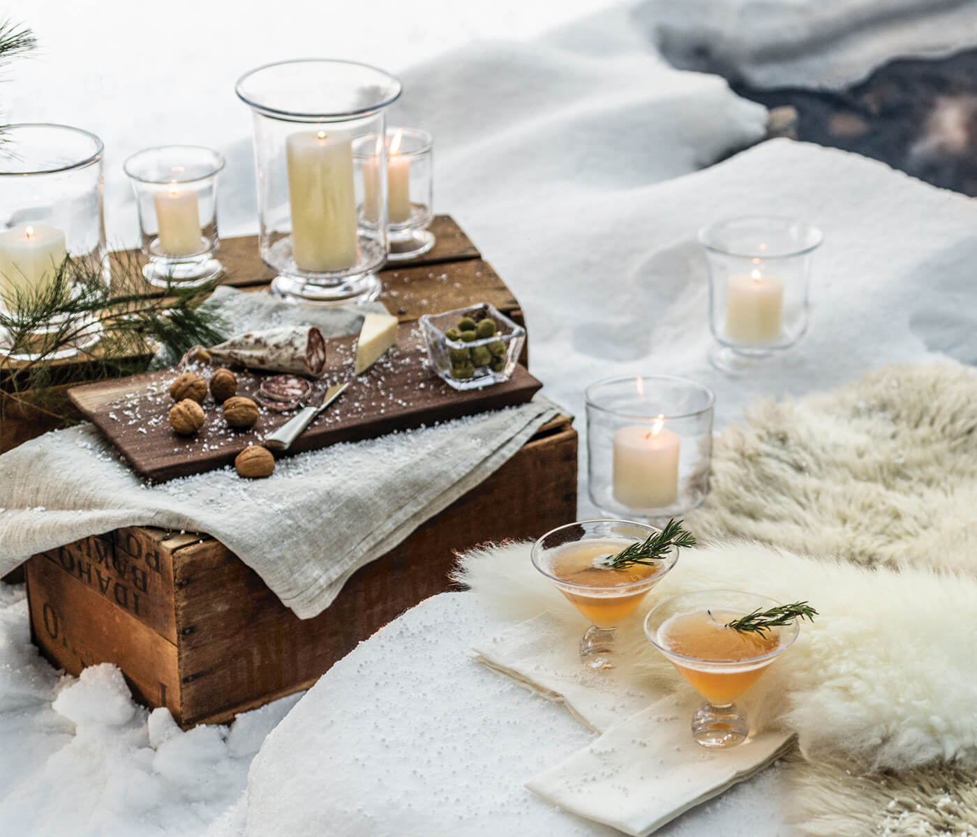 Set di taglieri con bordo vivo e ciotola in vetro — Noce nero