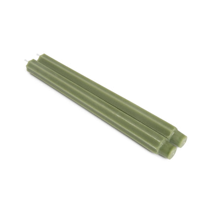 Set di candele coniche da chiesa scanalate in salvia - 12 pollici