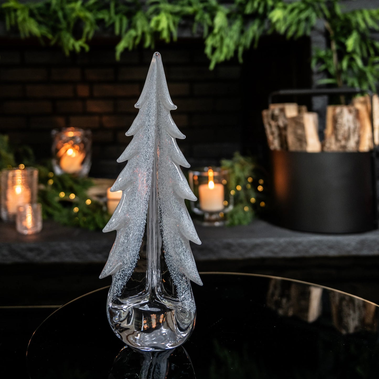 Rami innevati sempreverdi